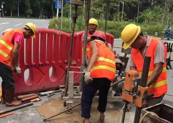 兴文一路面注浆加固